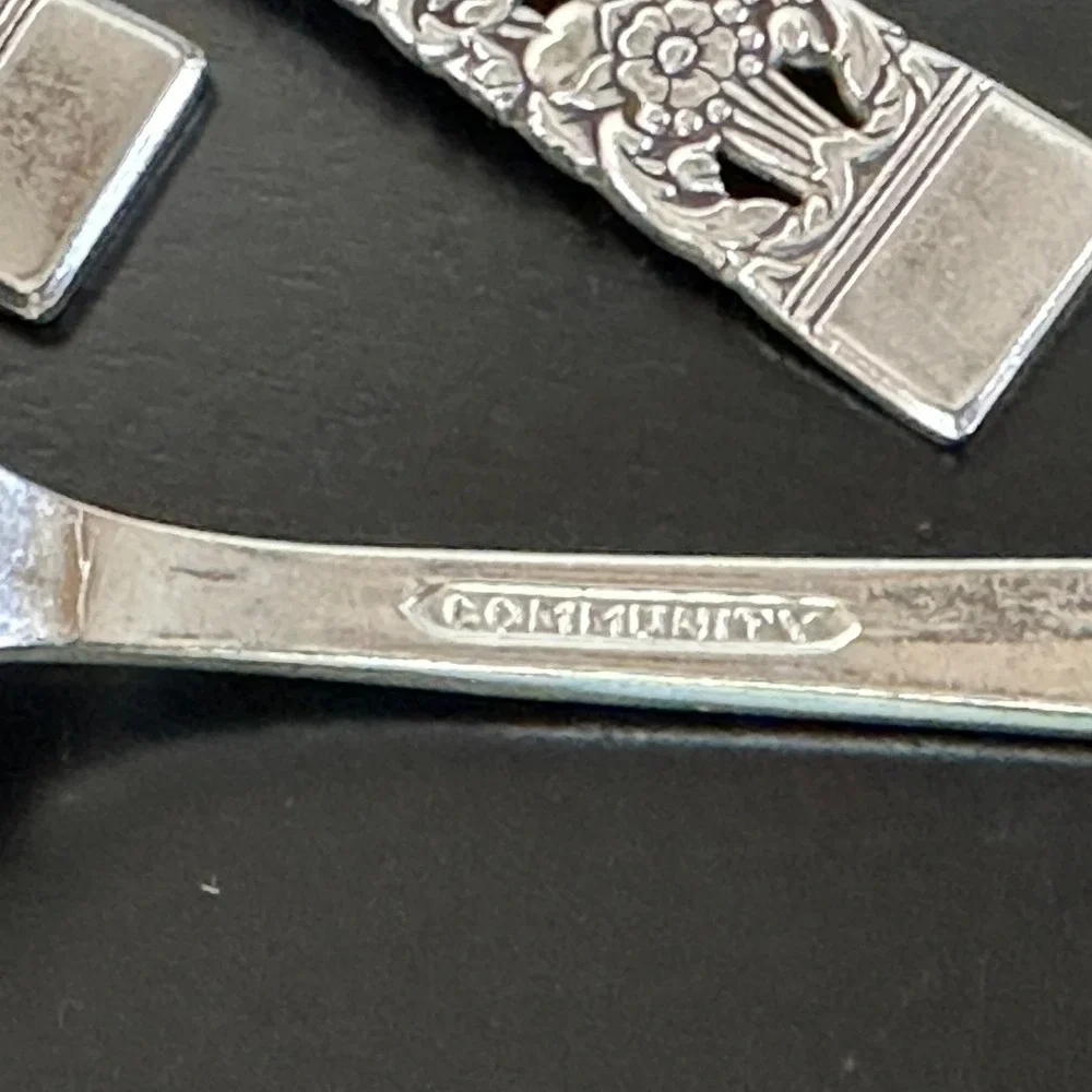Oneida Community Silverplate Flatware CORONATION Lot of 8 Teaspoons No Monos